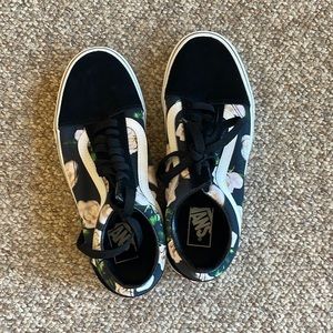 Never Worn Vans Floral Sneakers size 8.5